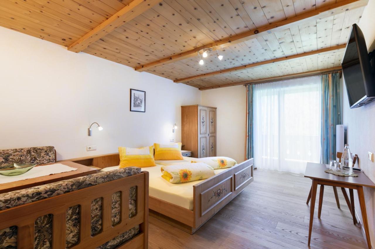 Hotel Chavalatsch Tubre Kültér fotó